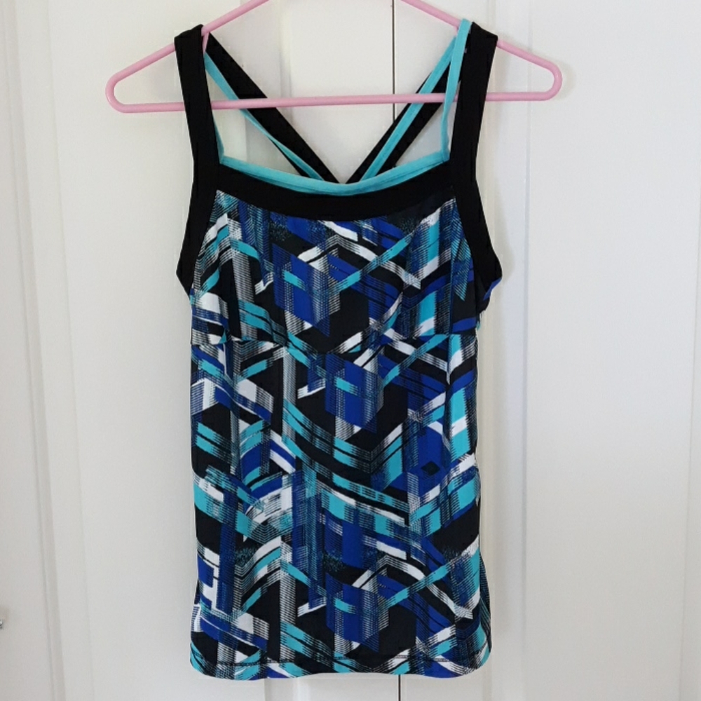 Women's workout top